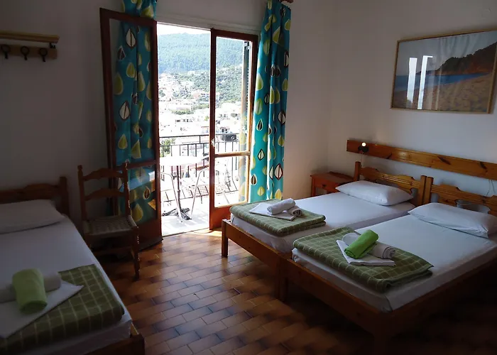 Margarita 스키아토스 타운