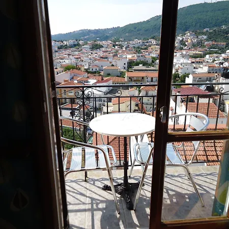 Margarita Πανσιόν Σκιάθος Πόλη