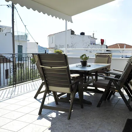 Πανσιόν Margarita Σκιάθος Πόλη